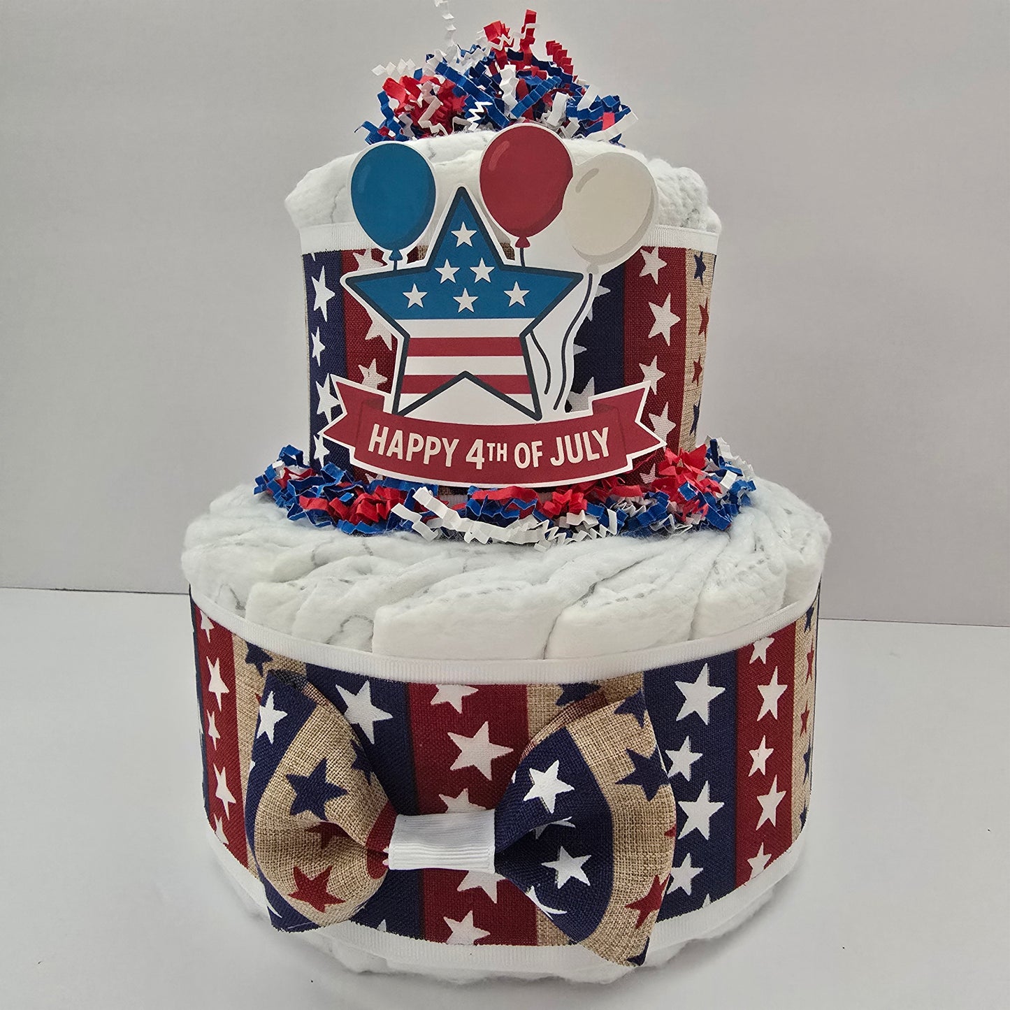 Celebrate baby’s first Independence Day with this handcrafted 4th of July diaper cake! Perfect for patriotic showers, July due dates, or gifting something truly special.